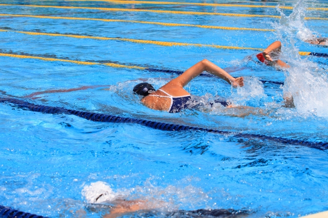 女性スイマー平泳ぎ上達おすすめDVD　タイムで男女差が出てしまうのはなぜ？